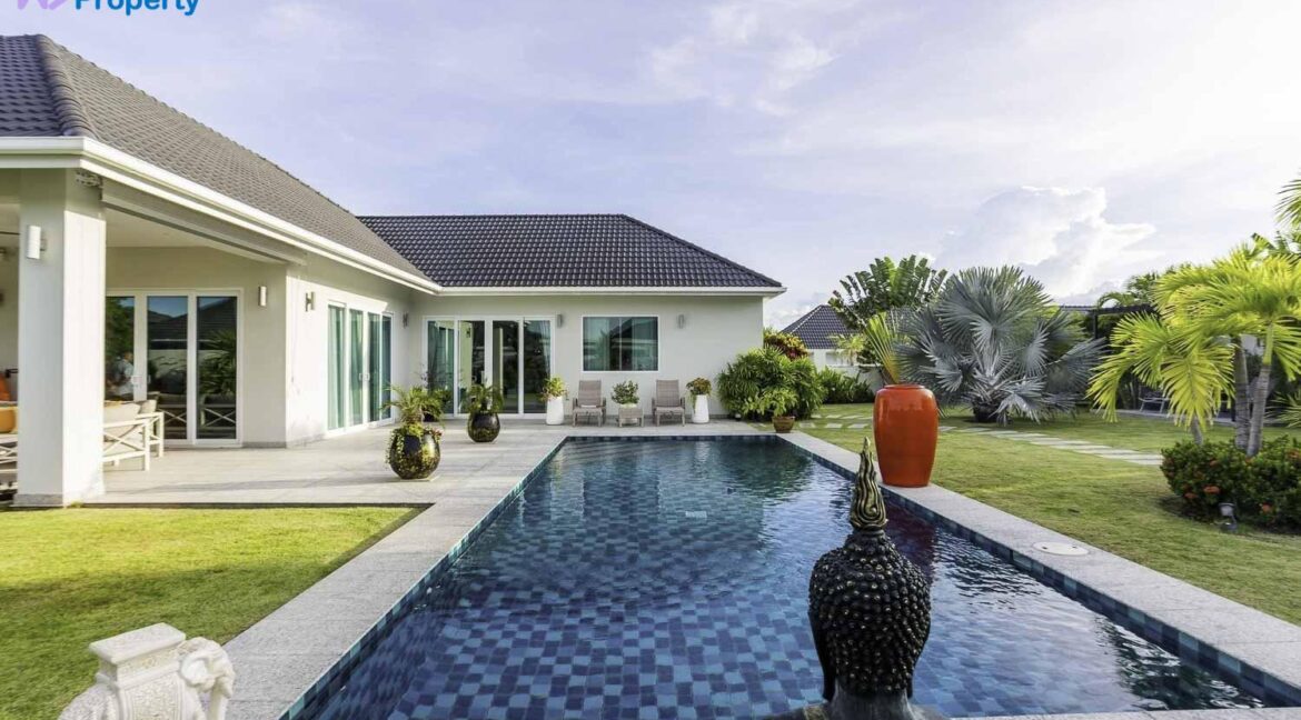 02E Luxury pool villa