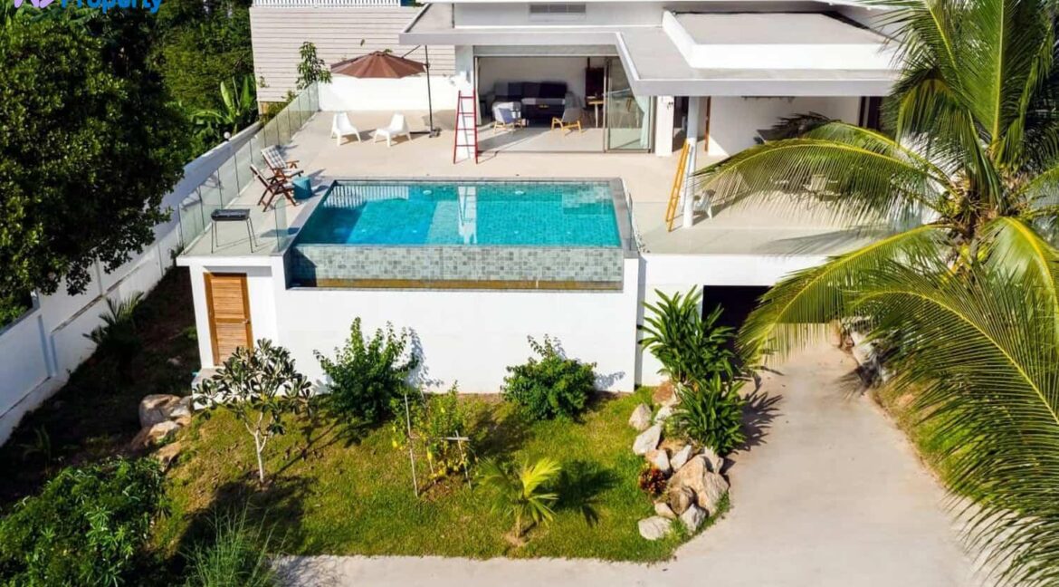02-Luxury-sea-view-villa.jpg