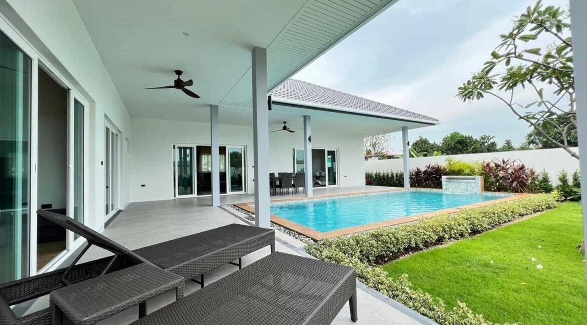 02 Nantra pool villa