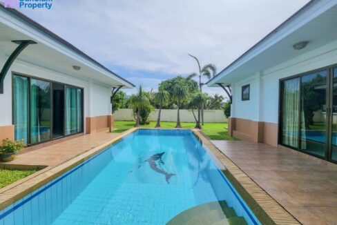 03 Heights2 pool villa