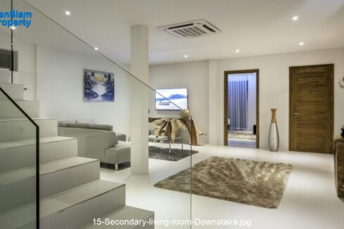 15-Secondary-living-room-Downstairs.jpg