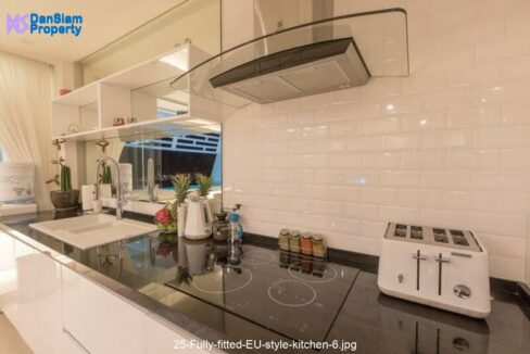 25-Fully-fitted-EU-style-kitchen-6.jpg