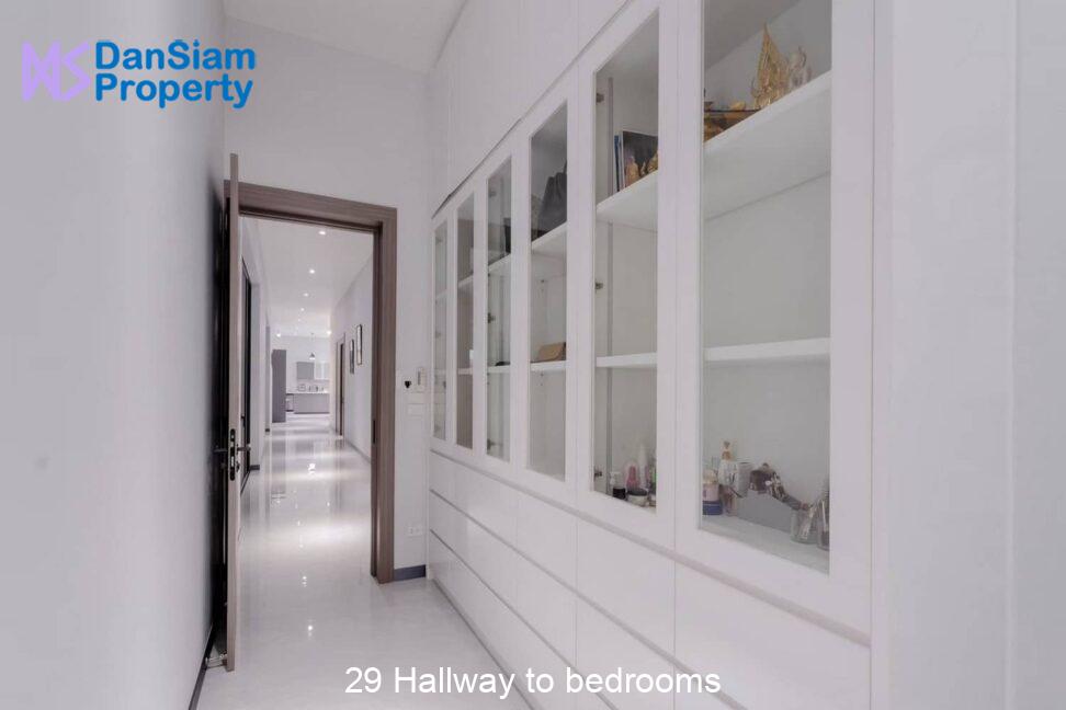 29 Hallway to bedrooms