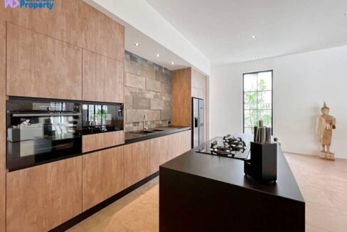 25-Fully-fitted-EU-style-kitchen-4