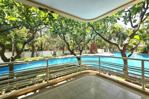 15A Large balcony with pool view