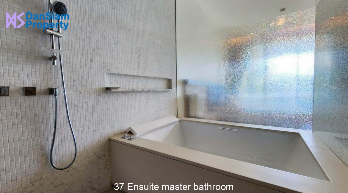 37 Ensuite master bathroom
