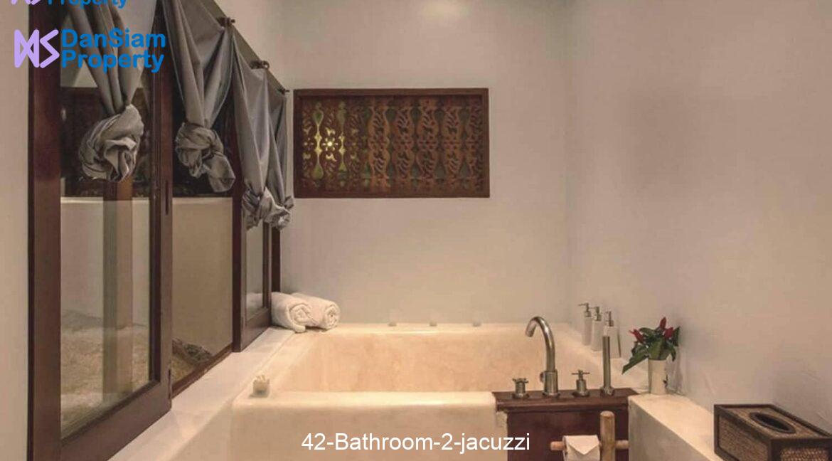 42-Bathroom-2-jacuzzi