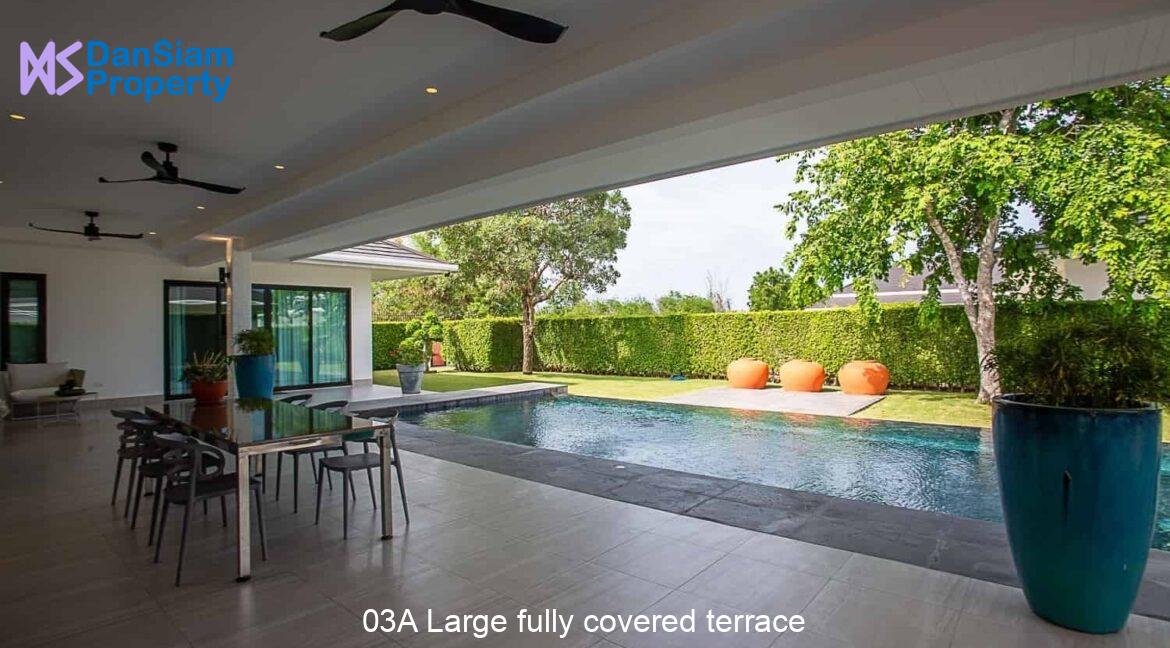 03A Large fully covered terrace