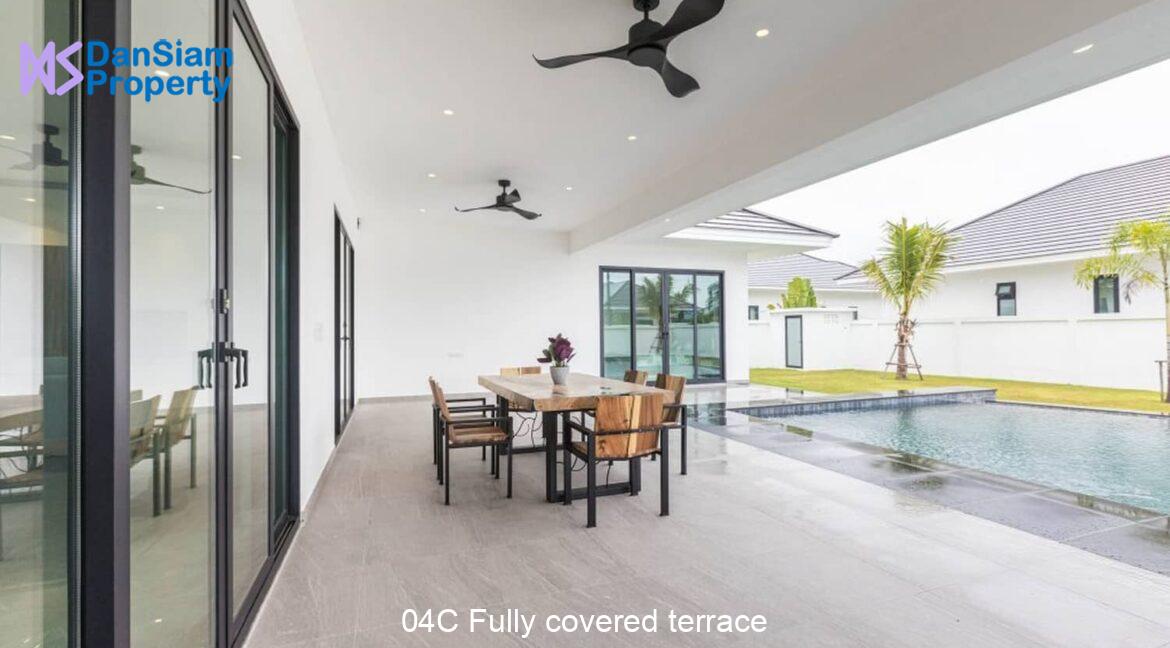 04C Fully covered terrace