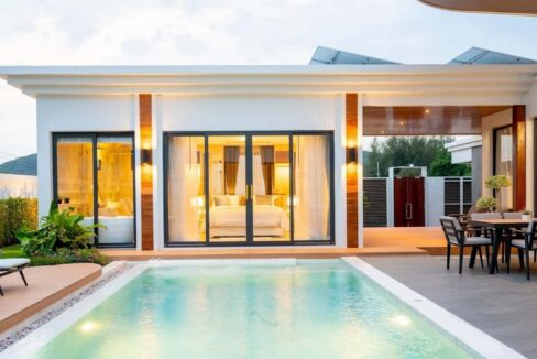 07C Luxury Pool Villa Exterior