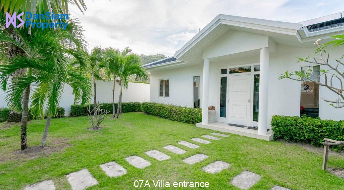 07A Villa entrance