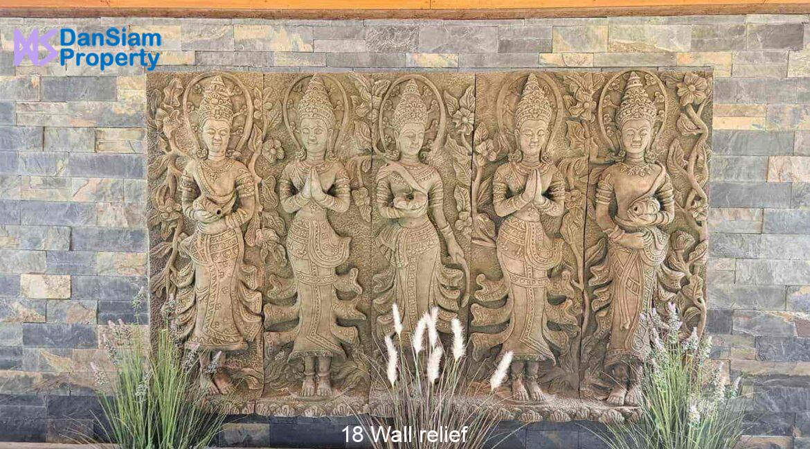 18 Wall relief