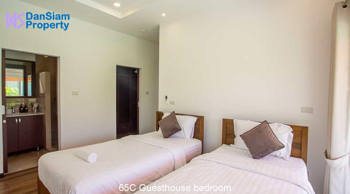 65C Guesthouse bedroom