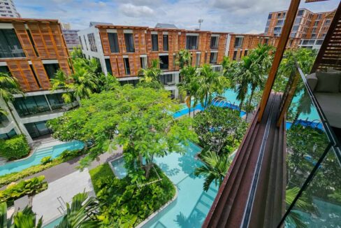 17 Balcony view of the lagoon pool