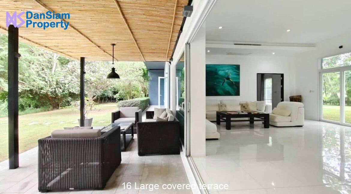 16 Large covered terrace