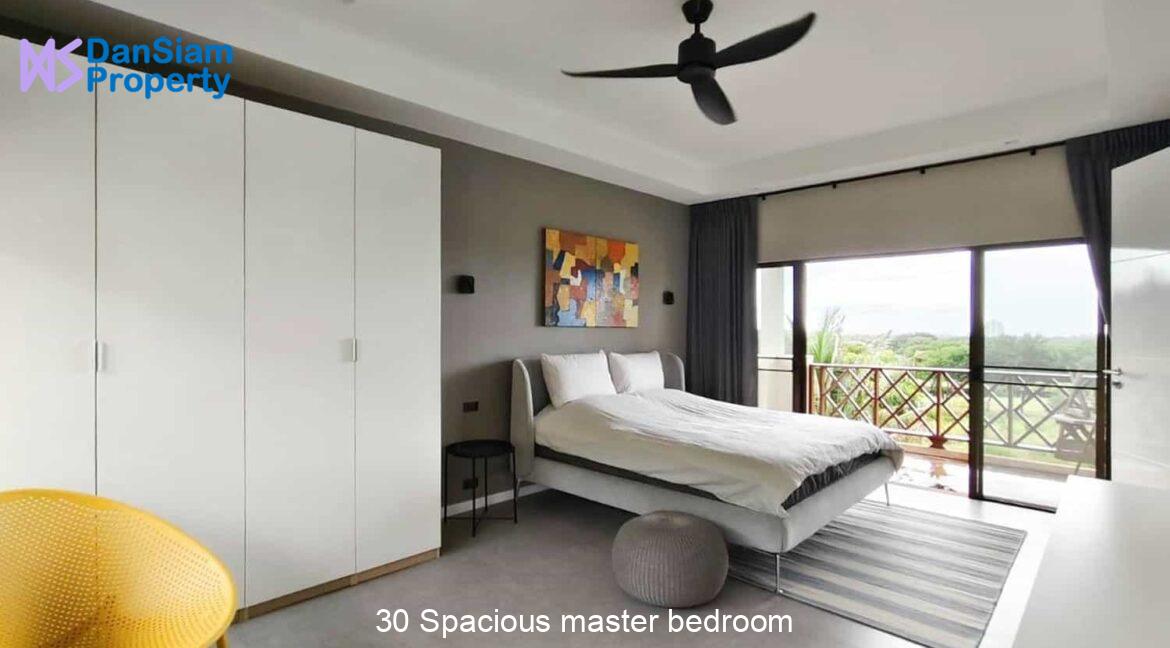 30 Spacious master bedroom