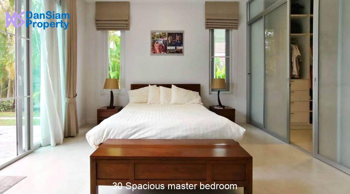 30 Spacious master bedroom