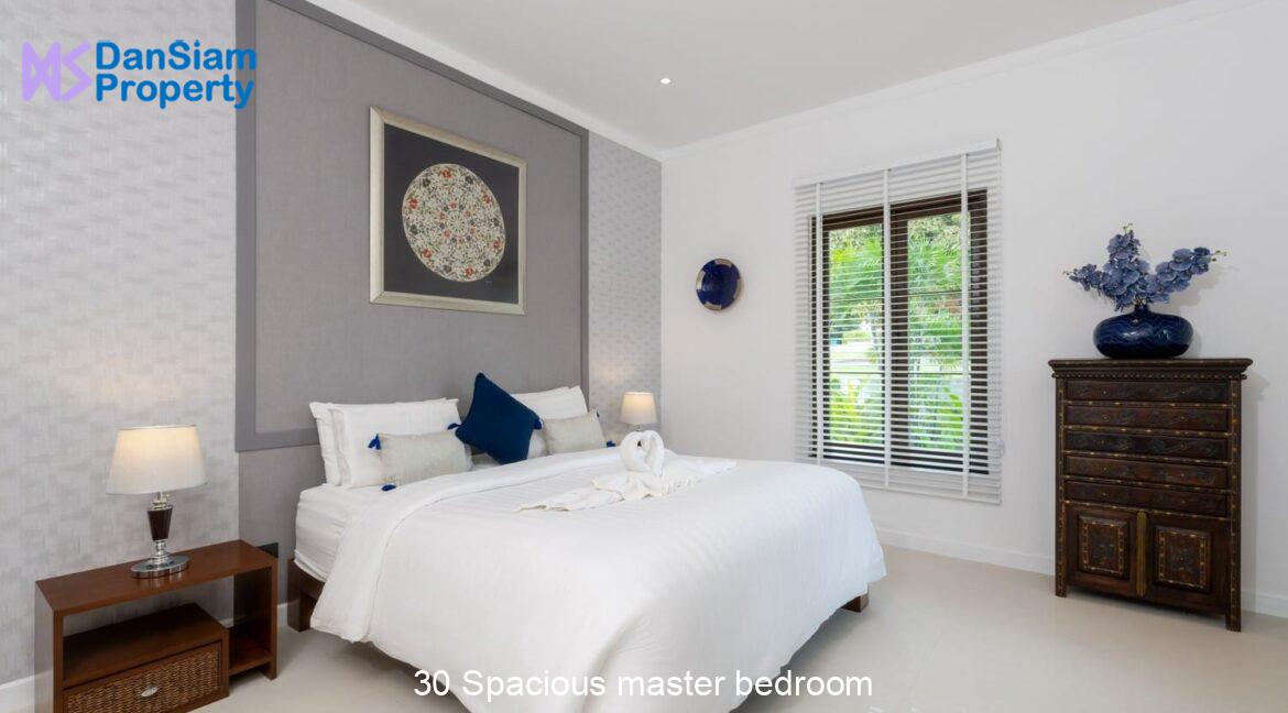 30 Spacious master bedroom