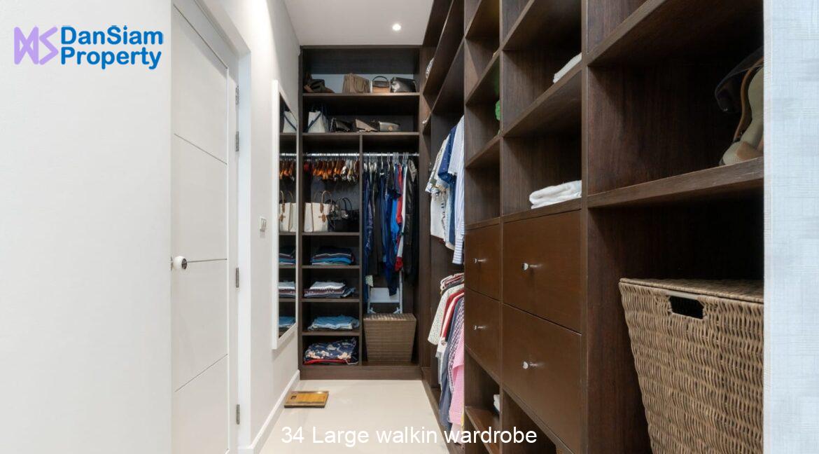 34 Large walkin wardrobe