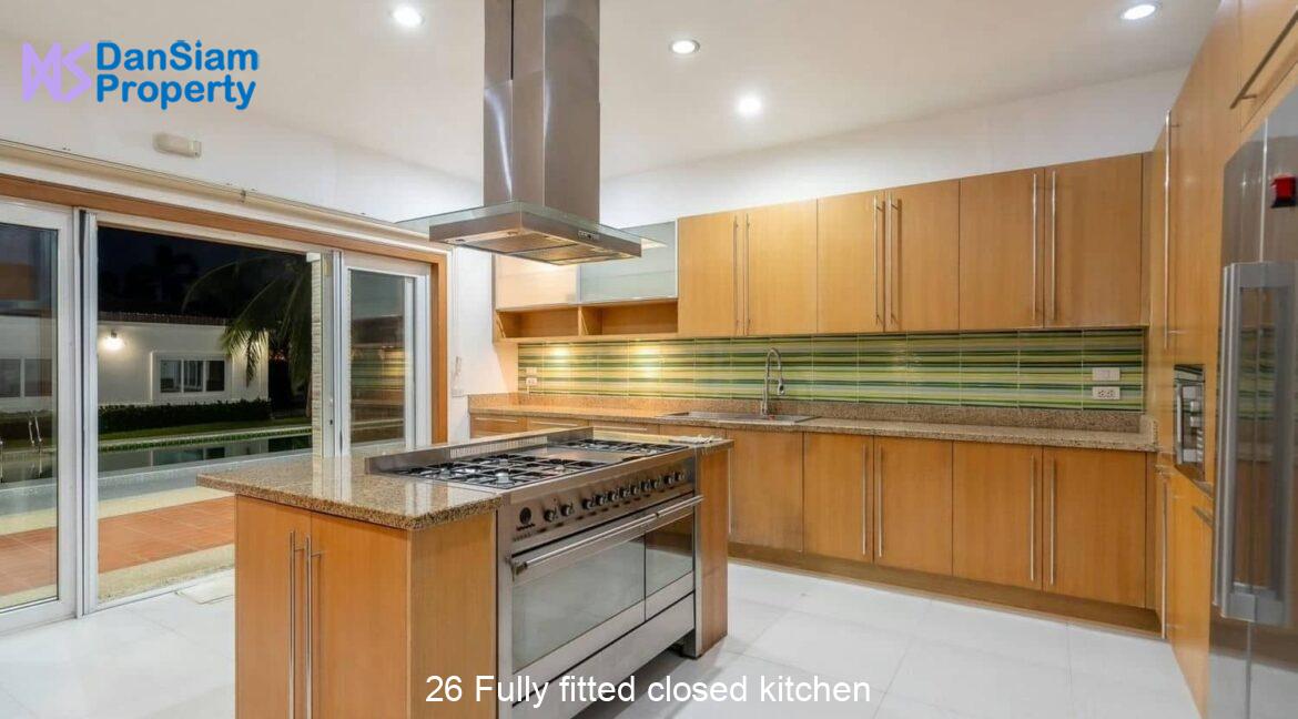 26 Fully fitted closed kitchen