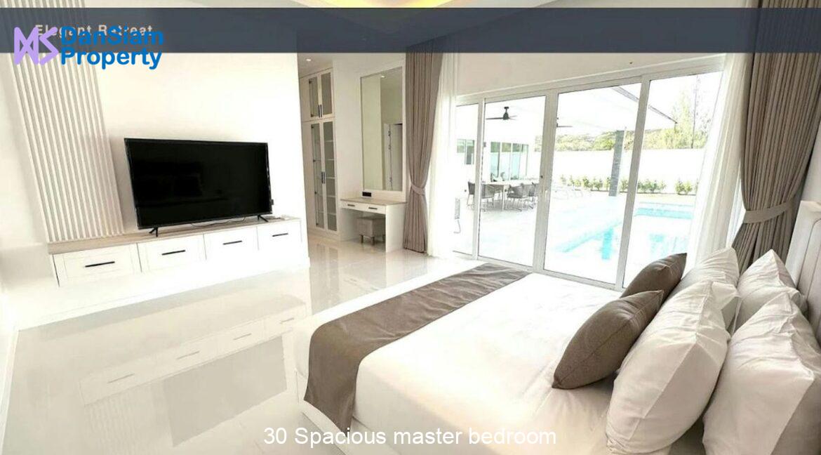 30 Spacious master bedroom