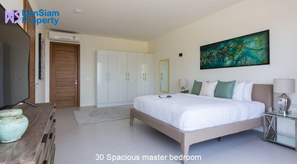 30 Spacious master bedroom