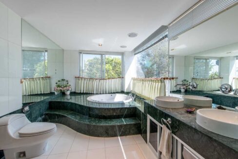 35 Ensuite master bathroom